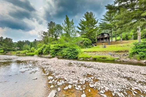 Φωτογραφία από το άλμπουμ του Charming Home with Majestic View σε Hunter