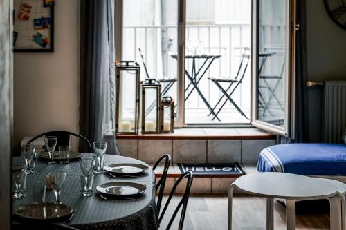 Photo de la galerie de l'établissement Appartement rénové à deux pas de la grande plage Les Sables - 6 personnes, à Les Sables-dʼOlonne