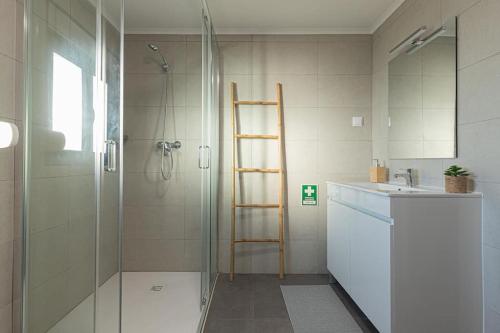 Koupelna v ubytování Duplex em Baía do Seixal