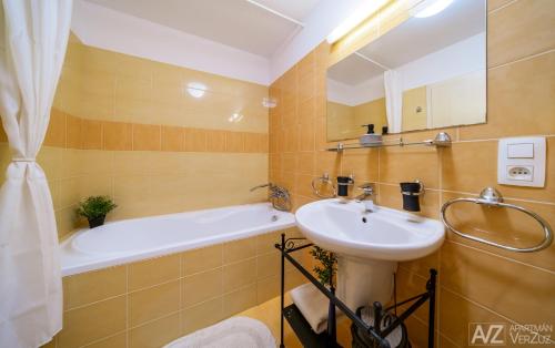 Koupelna v ubytování Apartmán VerZuz - Říčky v Orlických Horách