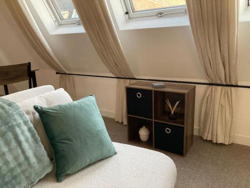 Χώρος καθιστικού στο Cosy Apartment in Costessey