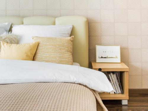 RentPlanet - Angel Plaza