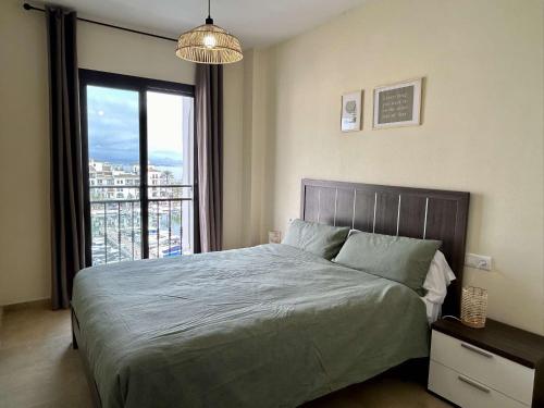 2105-Apt 2 bedrooms, on the beach, port view, pool