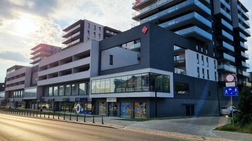 Q Apart Gold- 3 pokojowy klimatyzowany apartament przy Manufakturze z garażem Gratis, FV