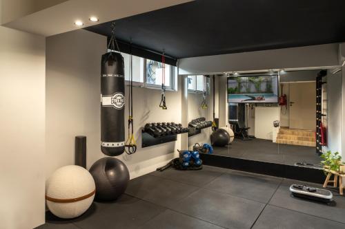 Sol Residence - Private Pool Gym Glyfada
