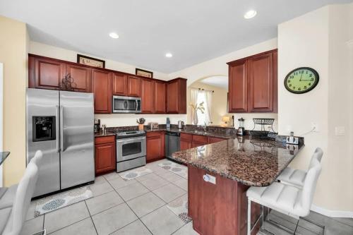 Windsor Hills Dream Private Screened Pool Home photo 18