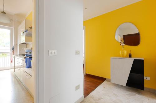 GuestHost - Milano Gambara Balcony Apartment