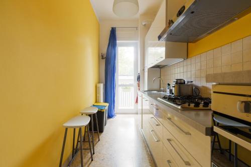 GuestHost - Milano Gambara Balcony Apartment