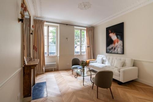 Elegant and tranquil 1 bed Parasian gem