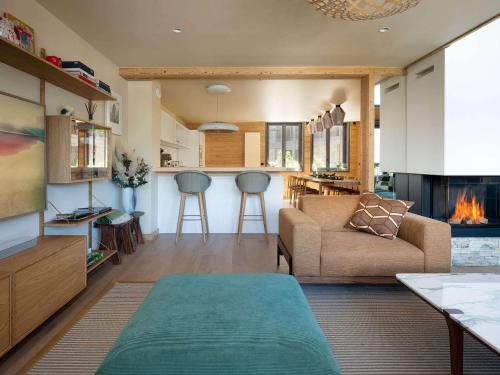 Chalet neuf avec spa, skiroom prive et grande terrasse a Courchevel Village - FR-1-664-11