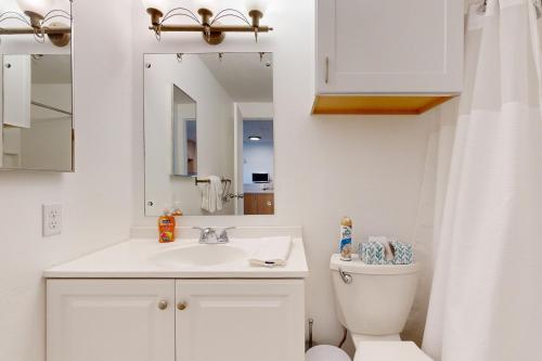 Ванная комната в Slope-Walk Condo