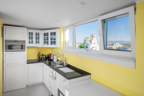 Best Views from Top Central Cozy 1-Bedroom Flat by Flat Mаnager