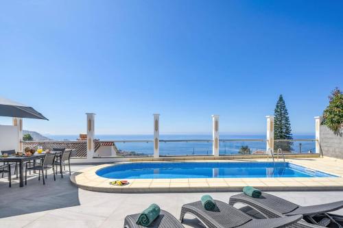 Villa Atlantic Sunset by Villa Plus