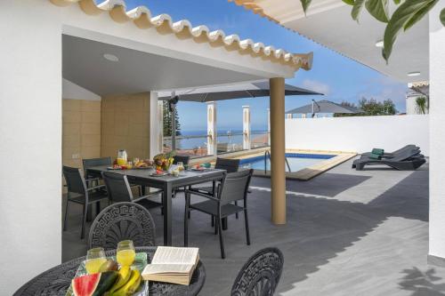 Villa Atlantic Sunrise by Villa Plus