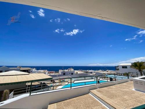 Casa Louie Marie - sea view aircon IPTV WiFi VV in Portonovo complex