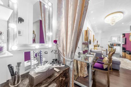 Cozy Apartment Near Central Station by NDP rent