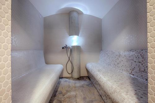 Ruang duduk di Gordonówka Residence & SPA- sauna i jacuzzi-przeżyj niezapomniany pobyt