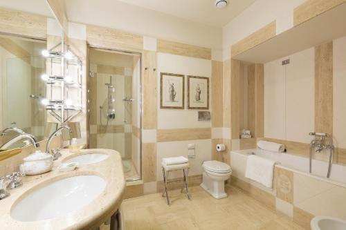Ένα μπάνιο στο Villa Spalletti Trivelli - Small Luxury Hotels of the World