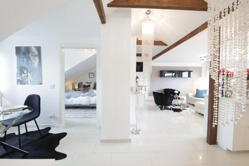 Posezení v ubytování Luxusapartment mit Balkon Nähe Dortmund