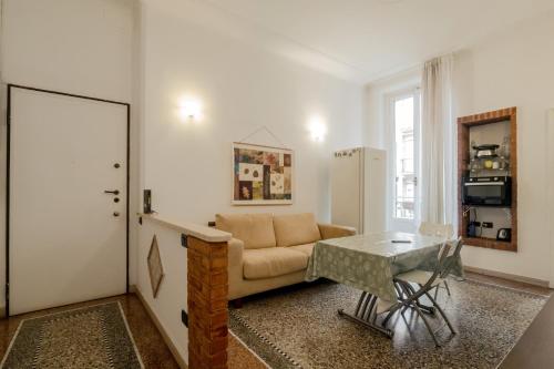 GuestHost - Corso Lodi Cozy Apartment with balcony