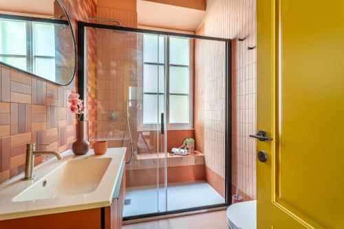 iFlat Colorful New Apartment in Esquilino