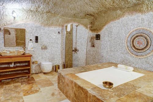 Ένα μπάνιο στο Marbay Cave Cappadocia