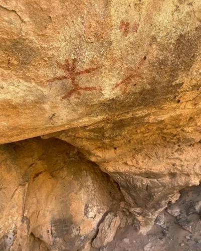 a close up of a rock with a painting on it at AUBERGE SAHARA IRIKI & Désert Tours in Foum Zguid