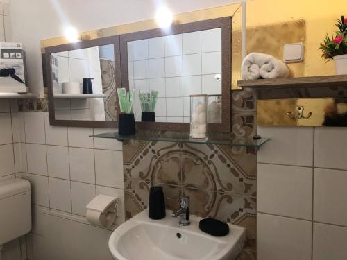 Gavriel Boutique Residence Wellness Spa 2111 Szada, 48/d Kisfaludy utca kép - 3
