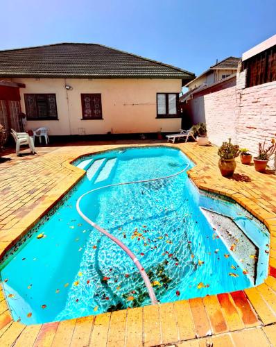 Πισίνα στο ή κοντά στο Pinelands guesthouse