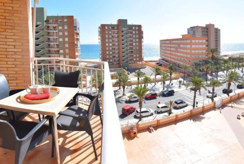 Seafront Apt in Arenales Beach, Pool & Parking