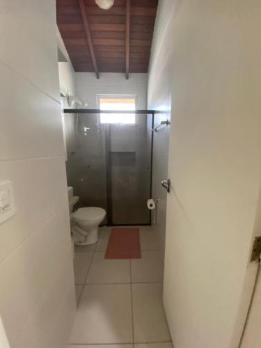 Koupelna v ubytování Quartos confortáveis com vista