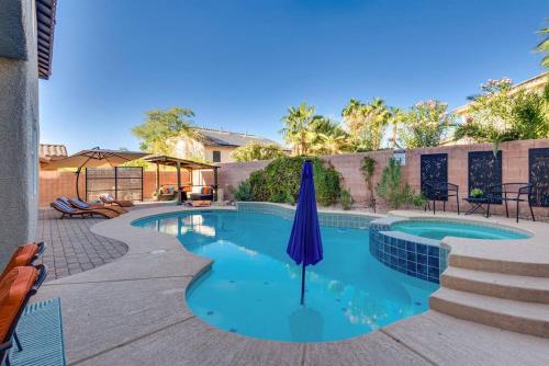 Swimmingpoolen hos eller tæt på Carolina Blue Luxurious NV Retreat