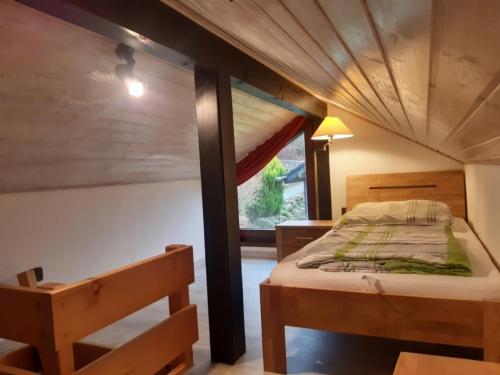 Postel nebo postele na pokoji v ubytování Henneglück mit Fernblick!