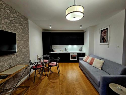 Leśny Apartament nad Zalewem VIP EDITION - basen w odległości około 100 m