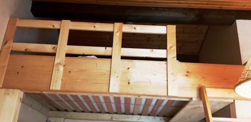 Двухъярусная кровать или двухъярусные кровати в номере Henneglück2 mit Kamin und Sauna!