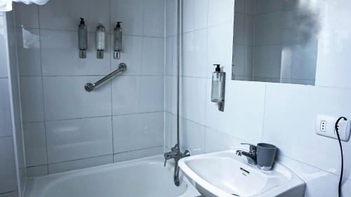 Koupelna v ubytování Dei Templi Apart Hotel