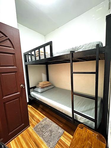 Katil atau katil-katil dalam bilik di 238 Transient Homes
