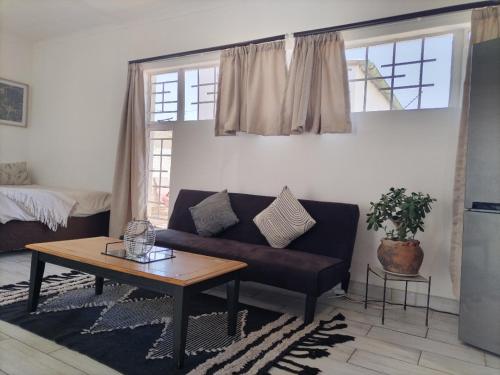 Χώρος καθιστικού στο Home Away From Home 2