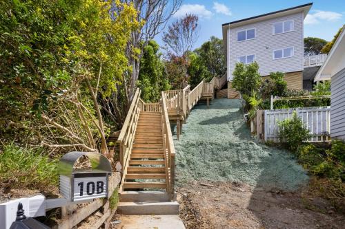 Φωτογραφία από το άλμπουμ του Stunning view, privacy, close to ferry & brand-new σε Ουέλλινγκτον