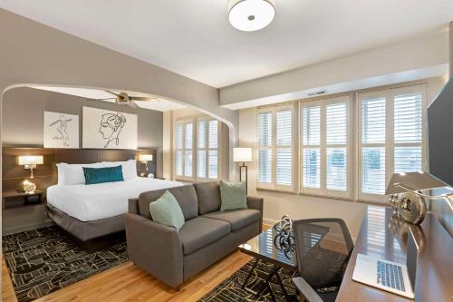 Best Western Plus Hawthorne Terrace Hotel Image