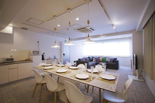 Η κουζίνα ή μικρή κουζίνα στο INOVE VILLA Osaka