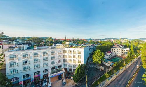 Nespecifikovaný výhled na destinaci Dalat nebo výhled na město při pohledu z hotelu