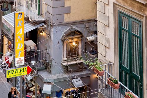 B&B Chiaia 32