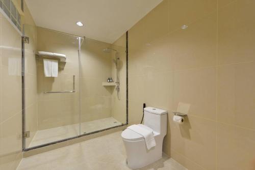 Ένα μπάνιο στο Kastel Pattaya Hotel