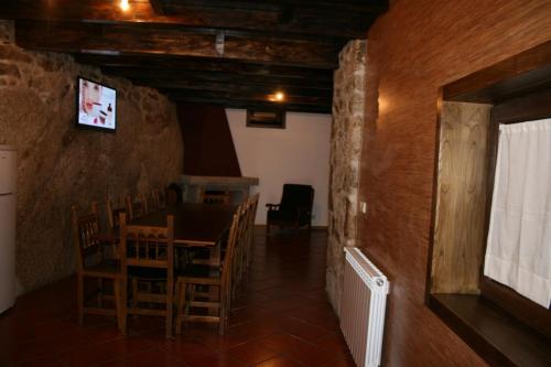Ресторант или друго място за хранене в Abrigo de Montanha