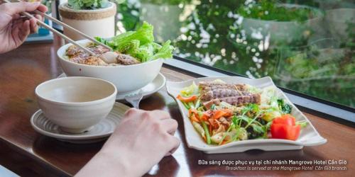 Đồ ăn tại/gần khách sạn