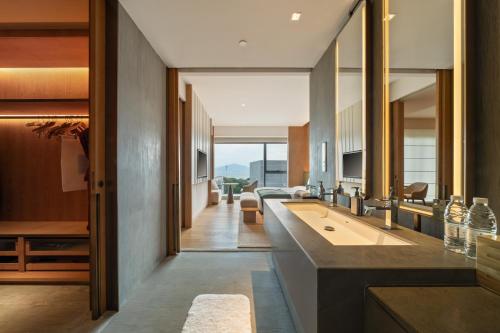 Fotografie z fotogalerie ubytování Joyze Hotel Xiamen, Curio Collection By Hilton v destinaci Sia-men