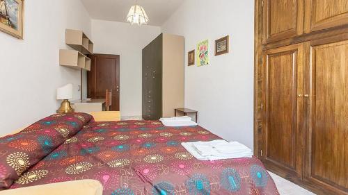 Caterina One o One - Embassy Apartment