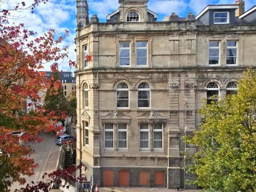 Cardiff flat with roof-terrace photo 23