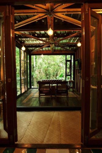 Kawasan patio atau luaran di Voraman Hut